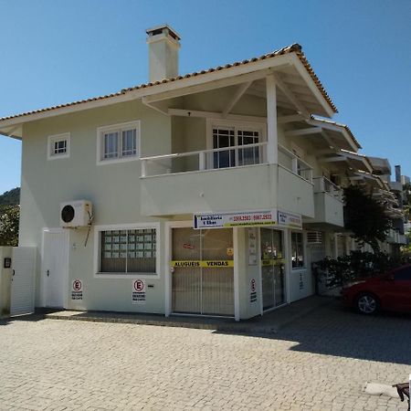Апартаменты Ap 1 Dorm - Res Ilha Das Gales - Ate 4 Pessoas Бомбиньяс Экстерьер фото